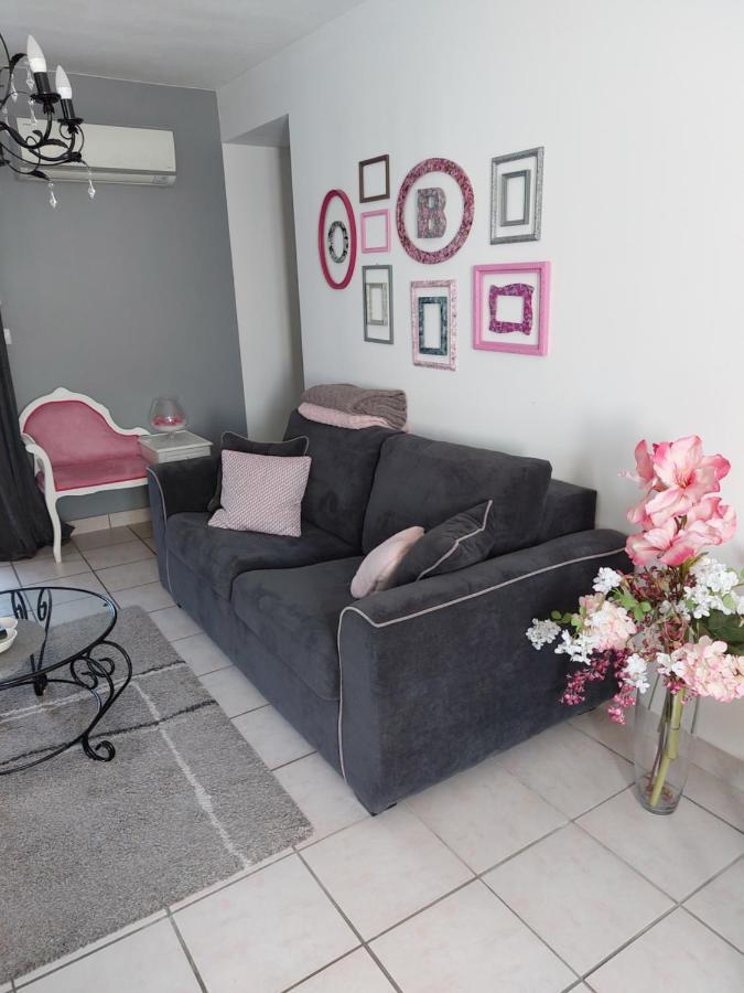 Les Dauphins Apartamento Saint-Romain-de-Jalionas Exterior foto
